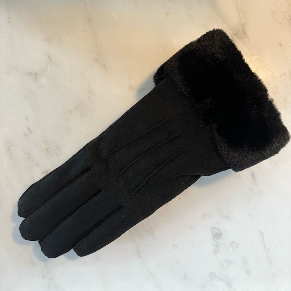 NWT Black Gloves Faux Fur Cuff & Lined